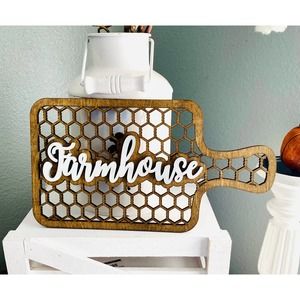 Farmhouse Stained Chicken Wire Design Faux Cutting Board